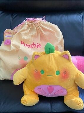 Moriah Elizabeth Punchie Plush NEW vacuum sealed
